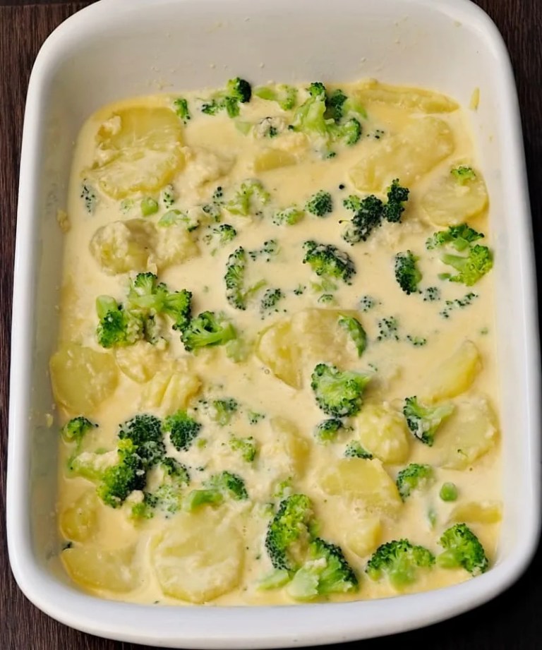 Cheesy Broccoli Potatoes