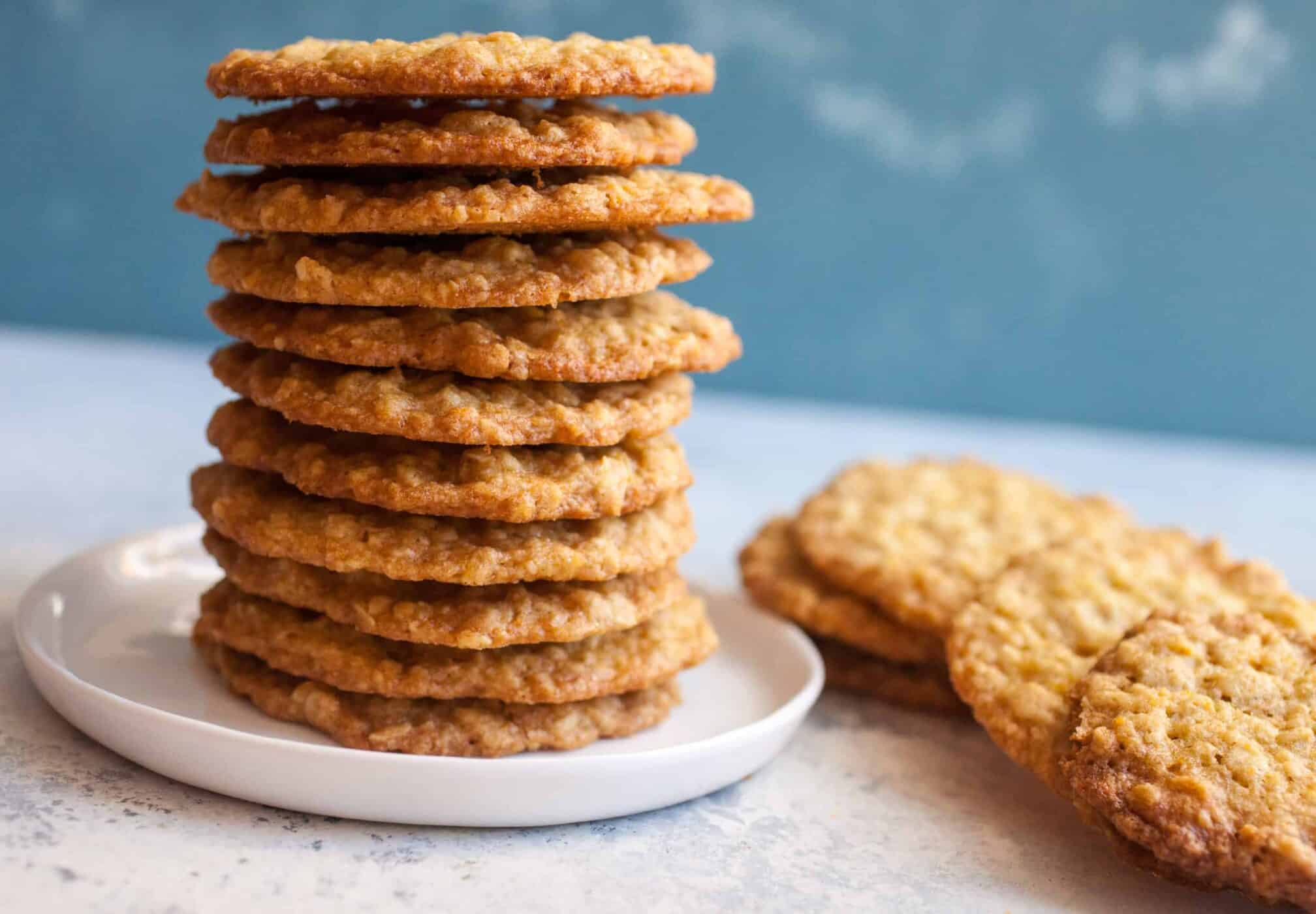 Crispy Oatmeal Cookies